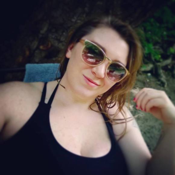 Meet your Posher, Tabbitha - Picture 1 of 1